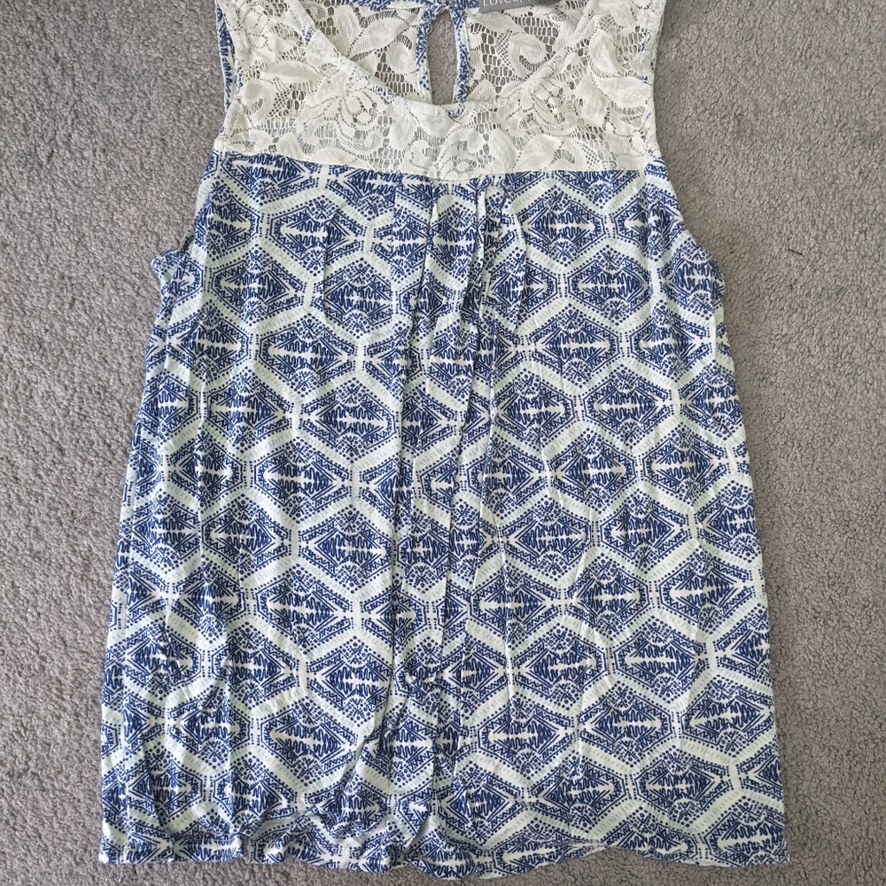 M tank top